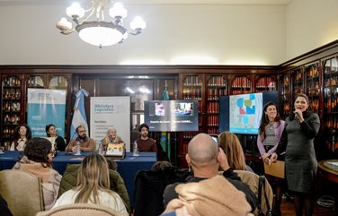 Se entregaron los premios Reconocimiento María Elena Walsh